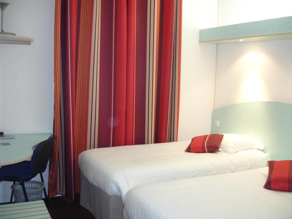 Agape Hotel Bessines Exterior foto